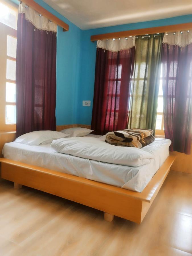 Woods Inn Mountain View Manali Екстер'єр фото